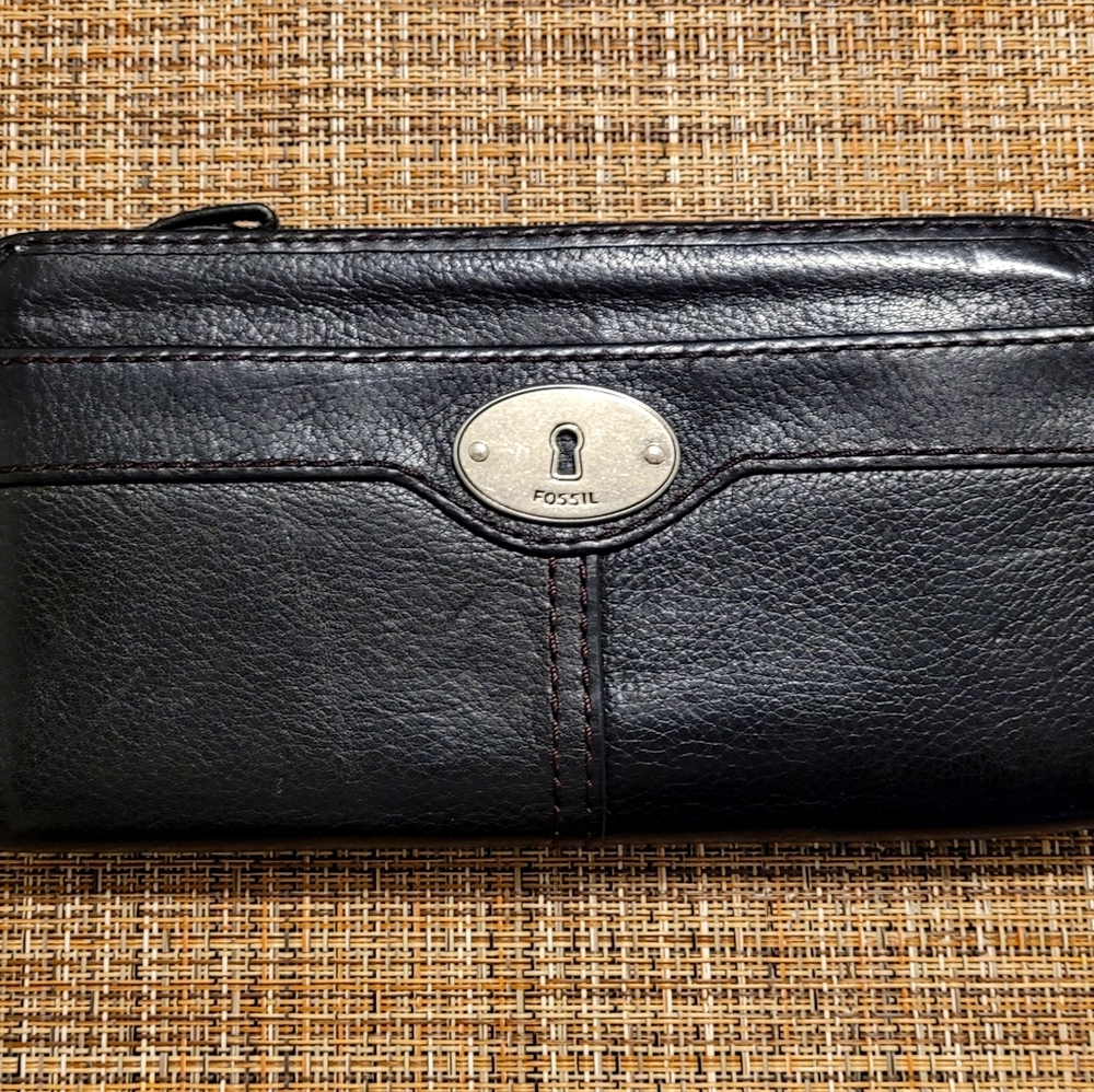 Fossil Wallet